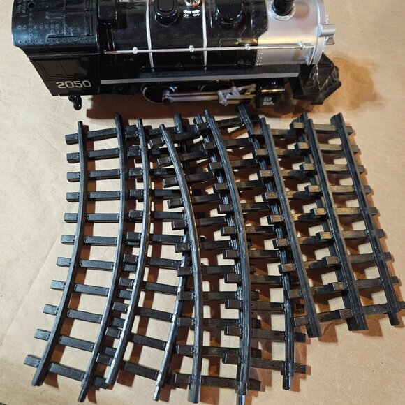 G-Scale Train Black Engine with Six (6) Track Lengths & Remote by Scientific Toy - Picture 4 of 8